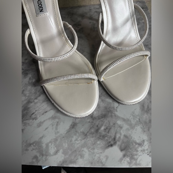 Steve Madden Exotica Pearl Rhinestone Leg-coil Sandals 9.M - Picture 5 of 8